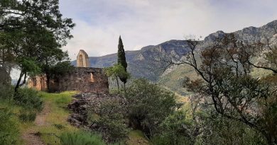Monasterio en las montañas
